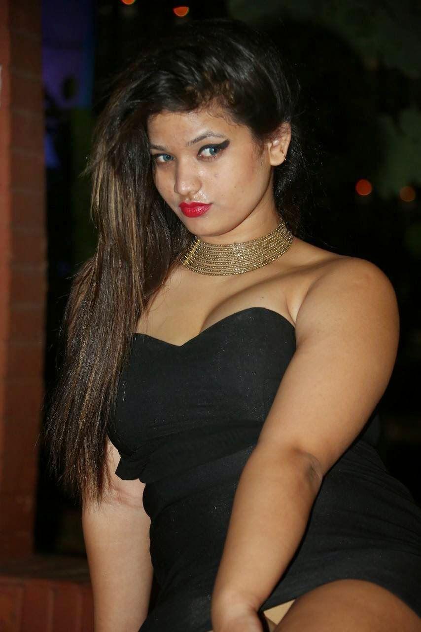 Himani Hot Latest Pics