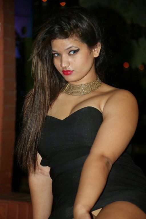 Himani Hot Sexy Stills