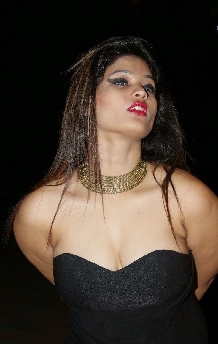 Himani Hot Sexy Stills