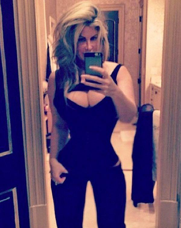 Hollywood Hot Celebs Selfi Pics