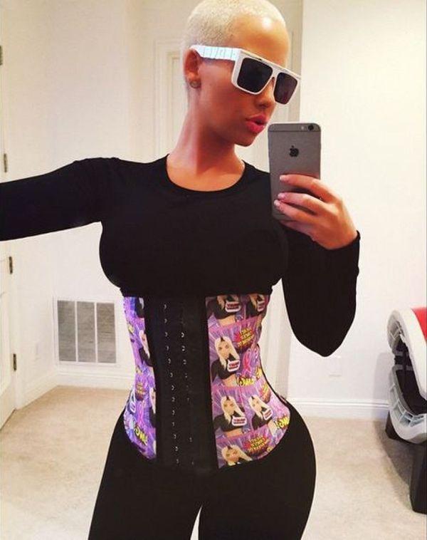 Hollywood Hot Celebs Selfi Pics