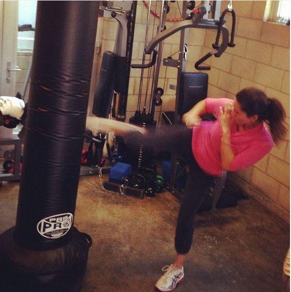 Hot & Sexy Pics Of Sunny Leone Doing Her Workouts