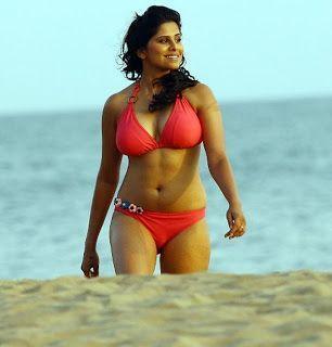 Hot actress beach photos