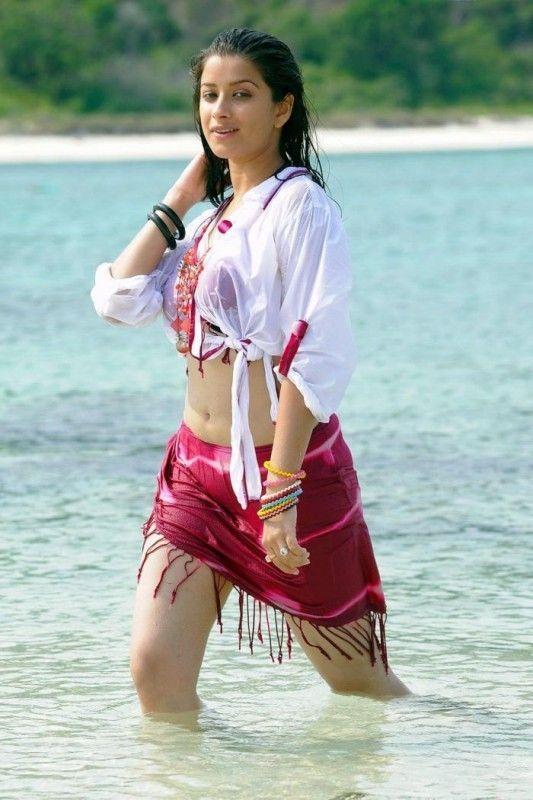Hot actress beach photos