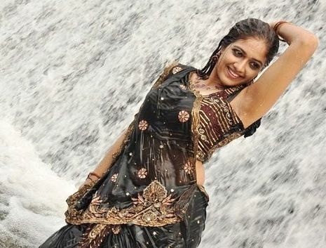 Hot Actress Wet Navel Stills
