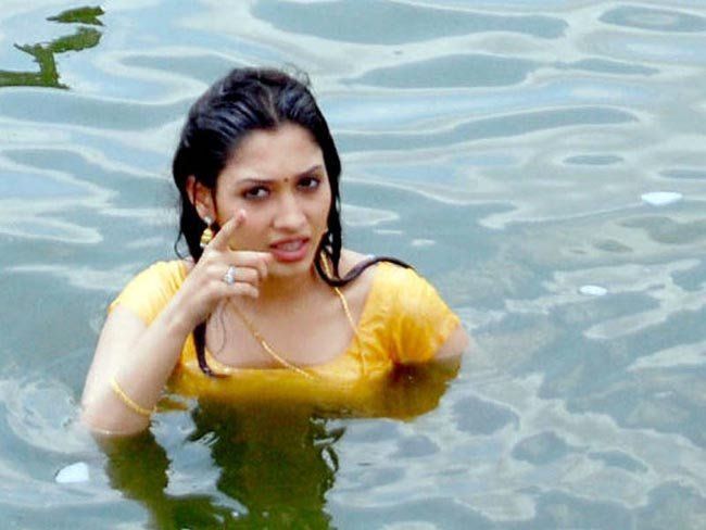 Hot Actress Wet Navel Stills