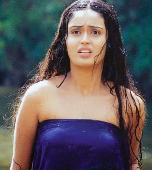 Hot Bathing and Towel pictures of indian actresses