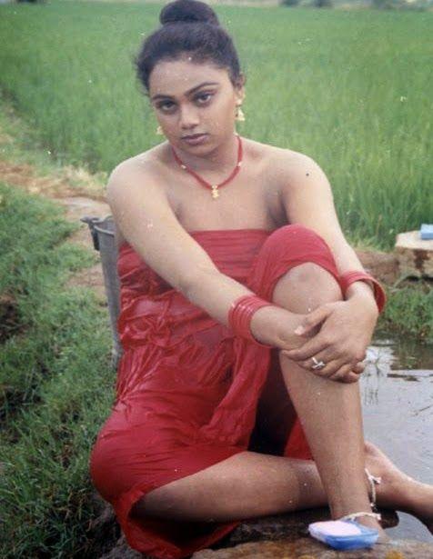 Hot Bathing and Towel pictures of indian actresses