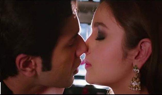 Hot Bollywood Love Kissing Scenes Photos