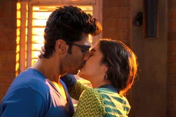 Hot Bollywood Love Kissing Scenes Photos