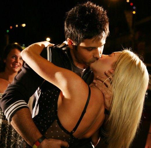 Hot Bollywood Love Kissing Scenes Photos