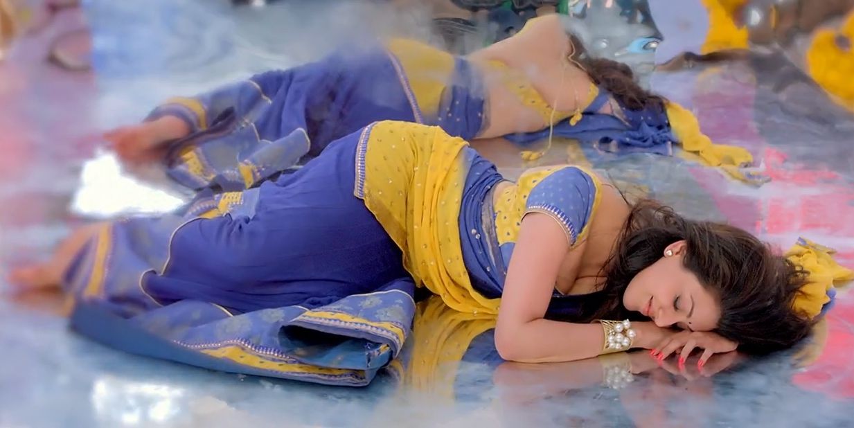 HOT Kajal Aggarwal Unexpected Oops Moments Pics