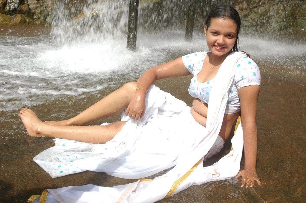 Hot Mallu Actress Unseen Photos