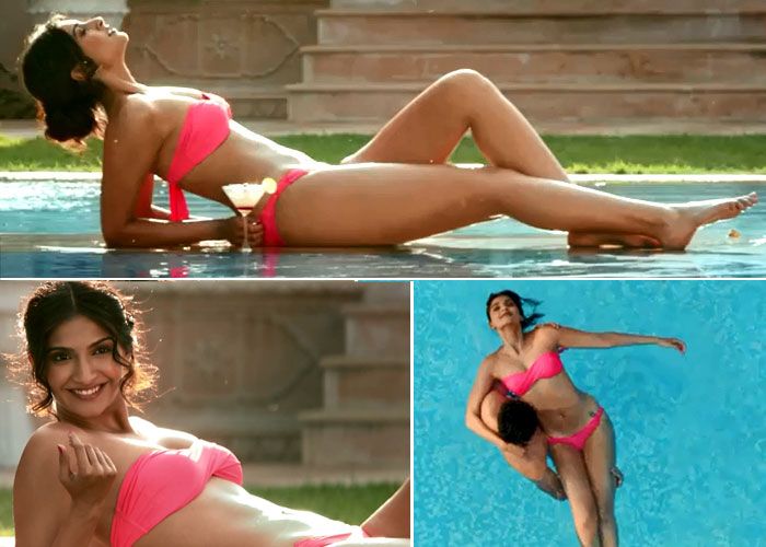 Hot Actress  Sonam Kapoors Photos