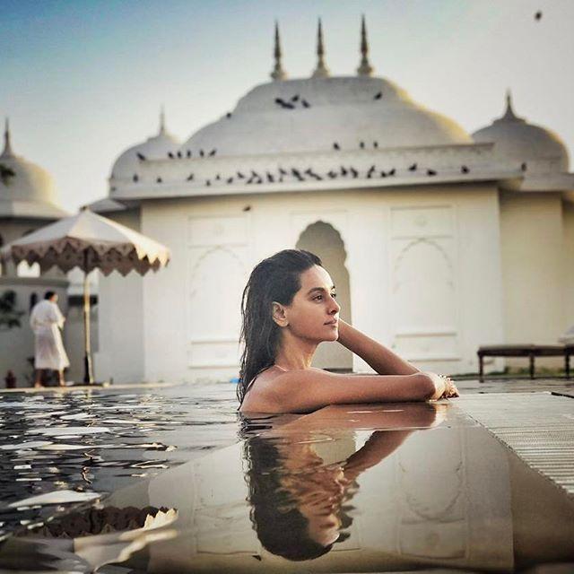 Hotness Alert: Shibani Dandekar Looks Smoking Hot In A Bikini Stills