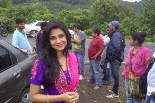 Hottest Indian Tv Anchors Photos