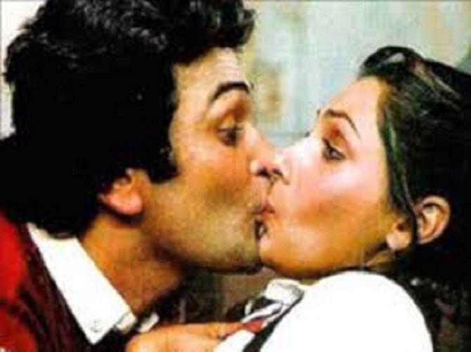 Hottest Kissing Scenes Of Bollywood