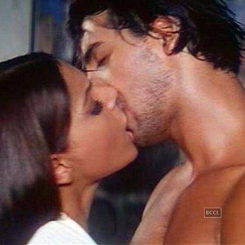 Hottest Kissing Scenes Of Bollywood