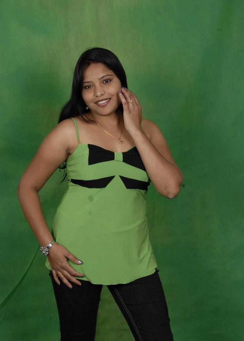 Indhu Hot Photos