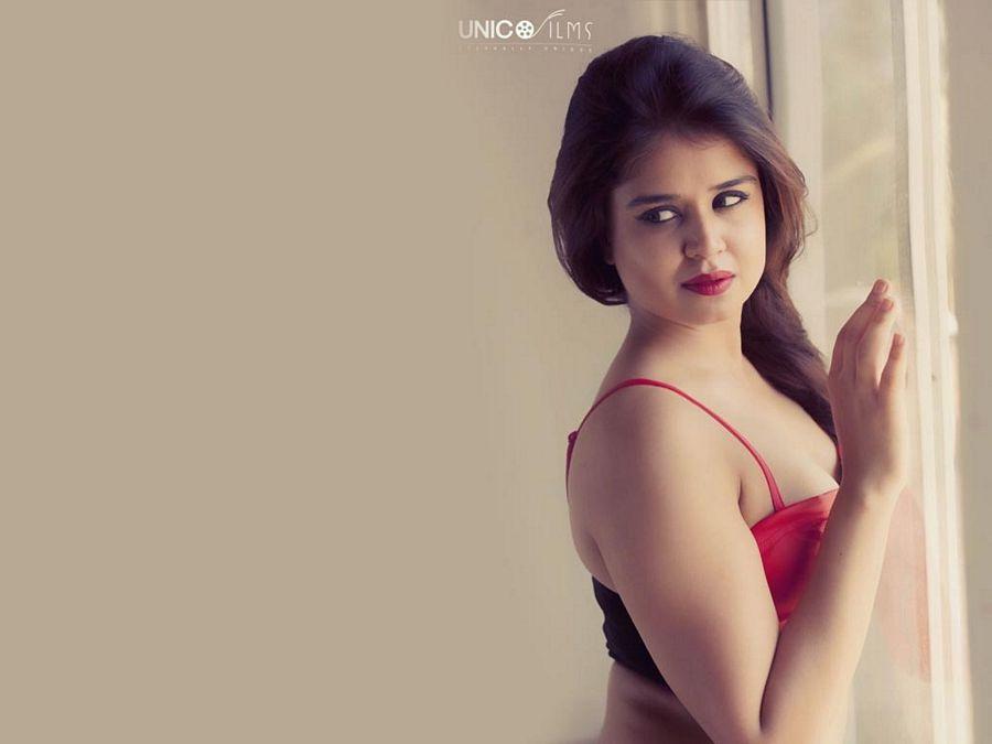 Indian Actress Ranjanaa Latest Hot & Spicy Cleavage Stills