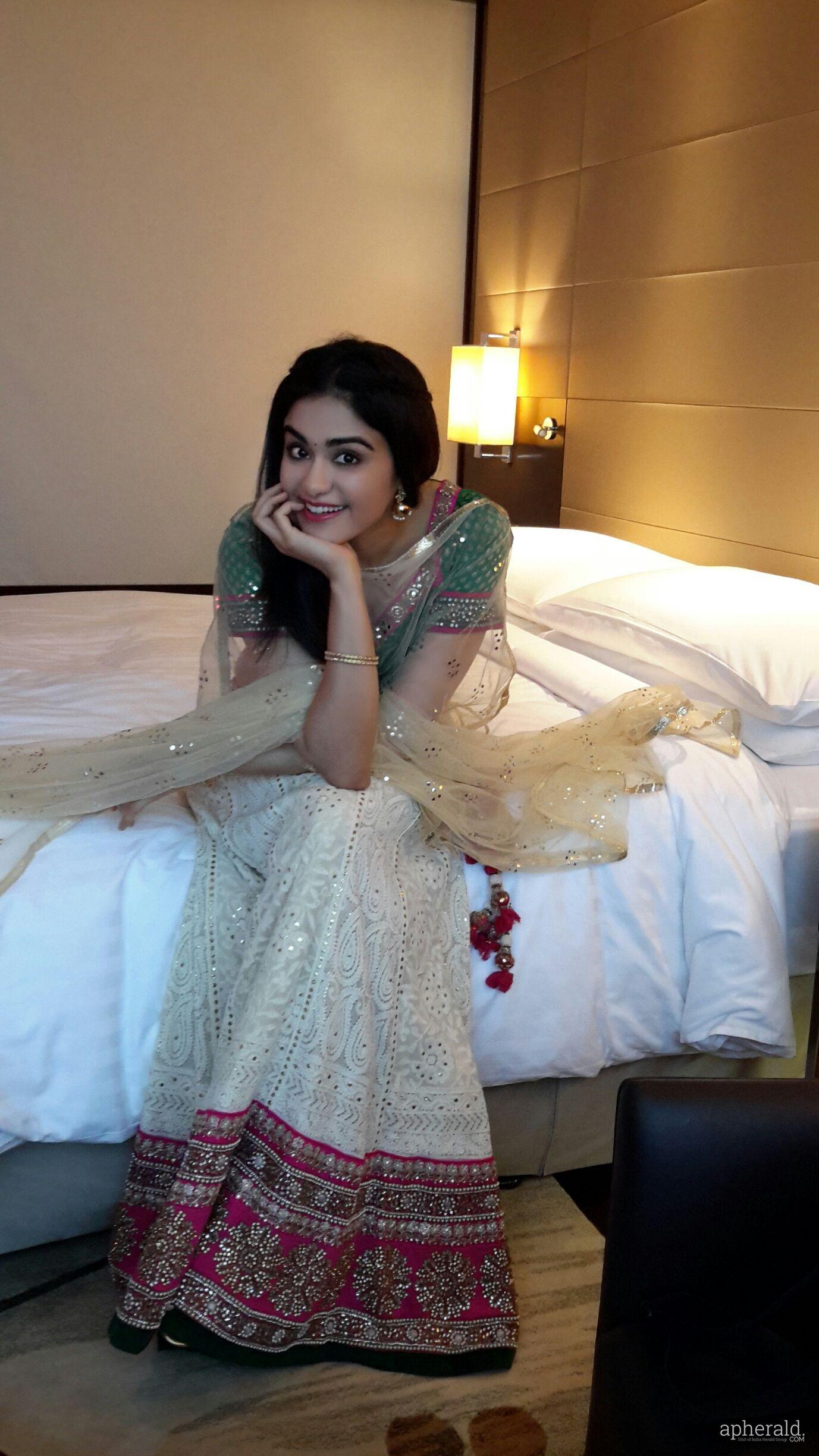 Indian Actress Sexy Photos