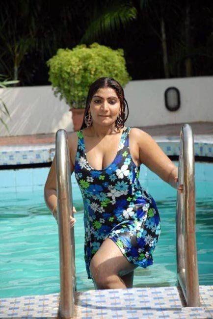 Indian Hot Actresses in Swimsuit Pictures