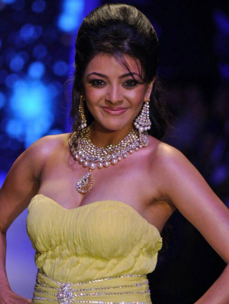 Kajal Agarwal Hot Sexy Pictures