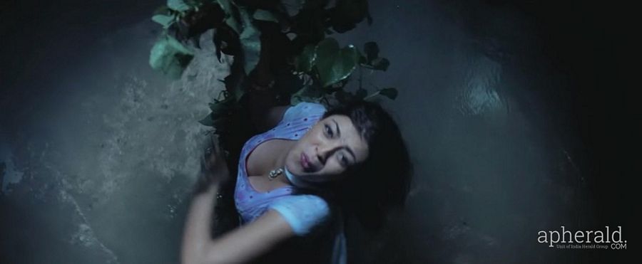 Kajal Agarwal New Hot Navel Images