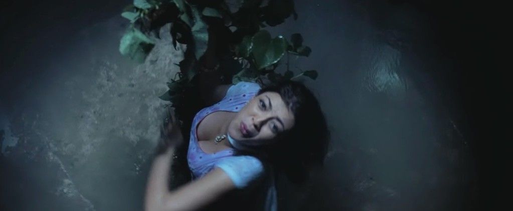 Kajal Agarwal New Spicy Stills