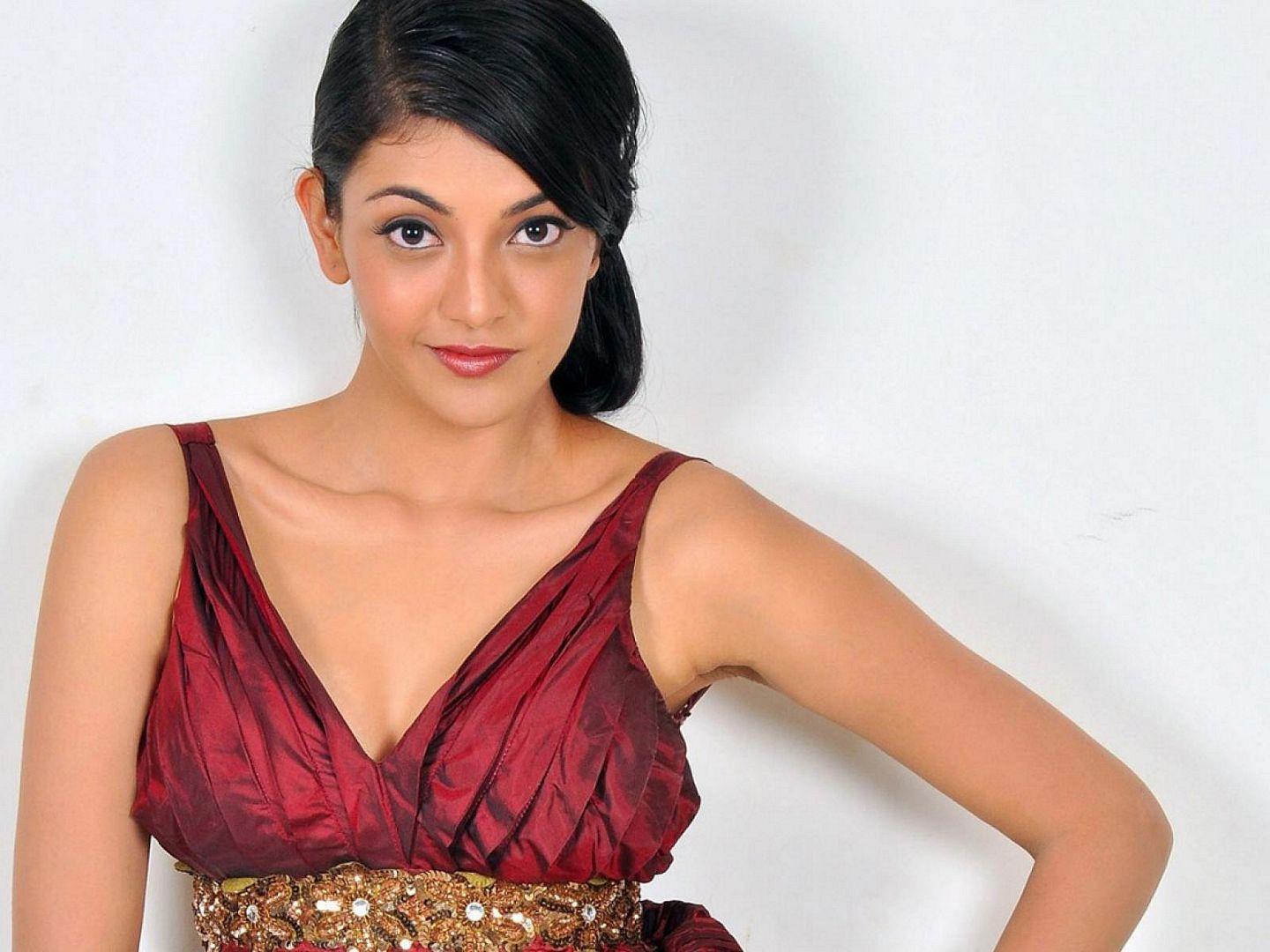 Kajal Agarwal Unseen Hot Photos