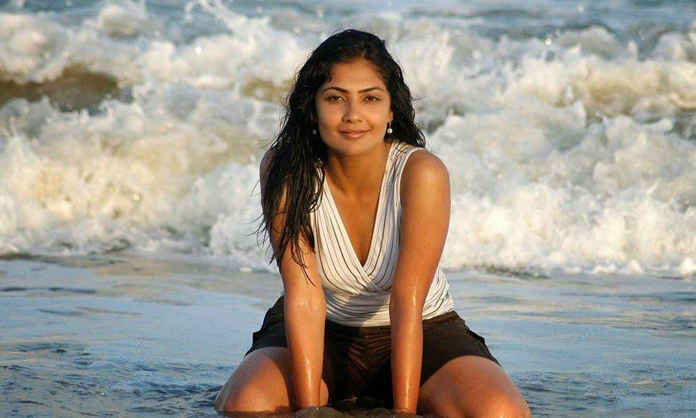 Kamalini Mukherjee Hot Beach Stills