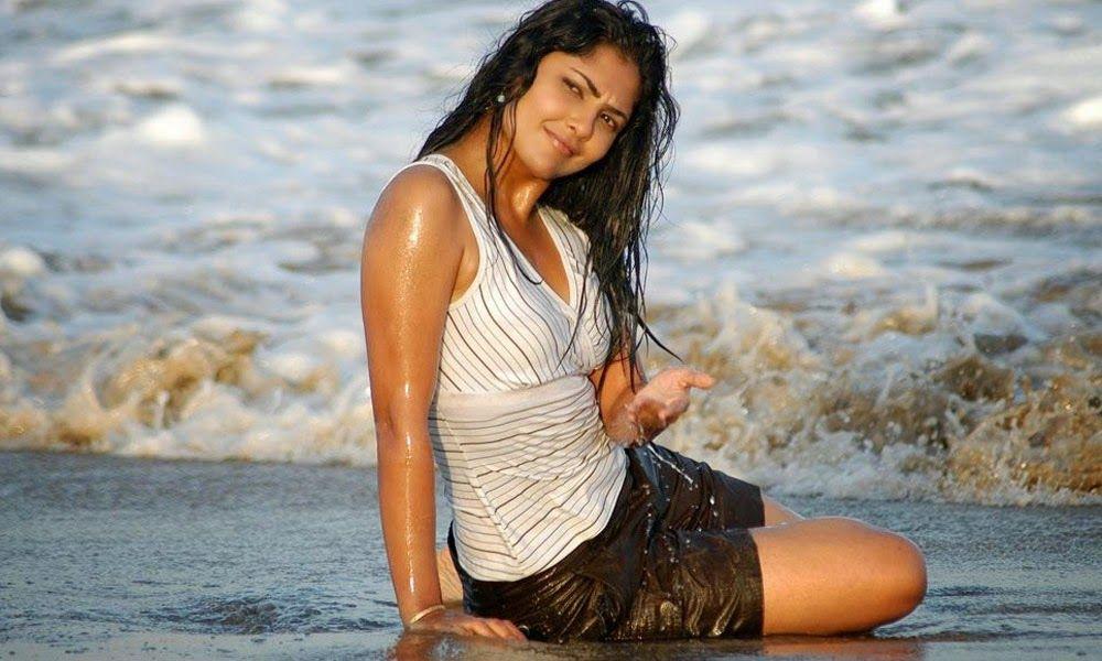 Kamalini Mukherjee Hot Beach Stills