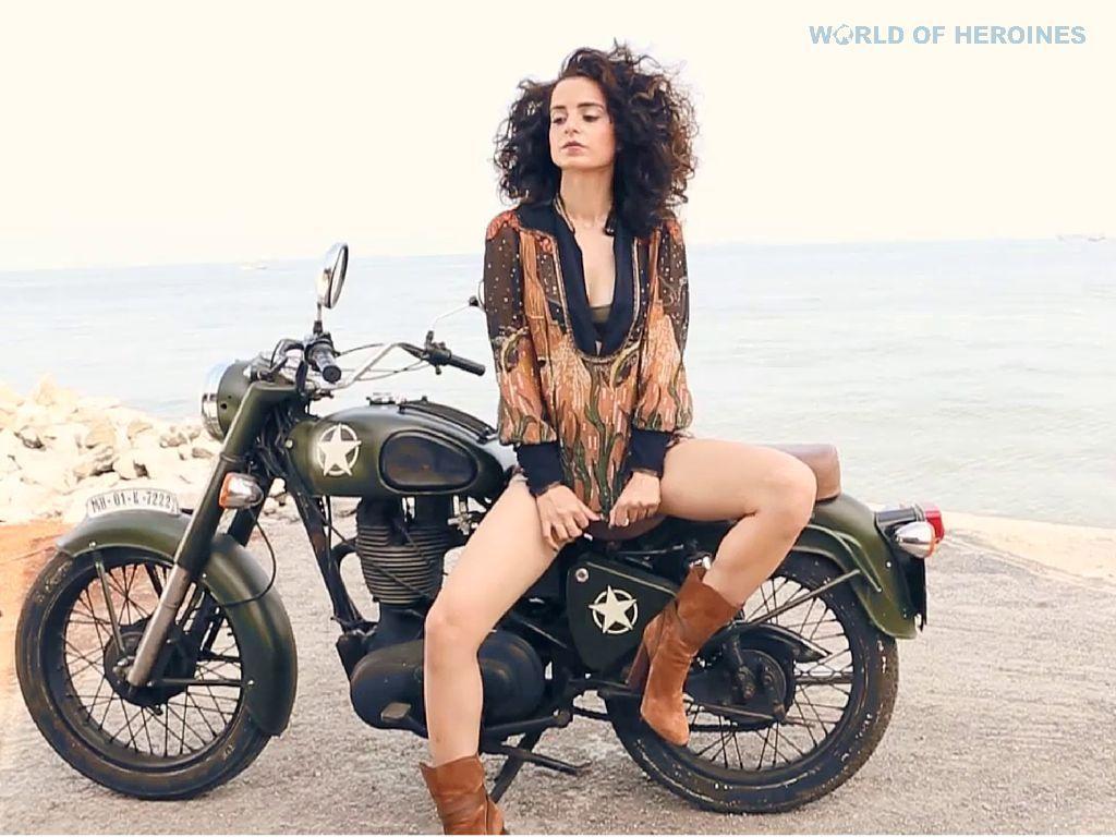 Kangana Ranaut Sexy Photos