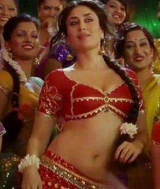 Kareena Kapoor Hot Dance Stills