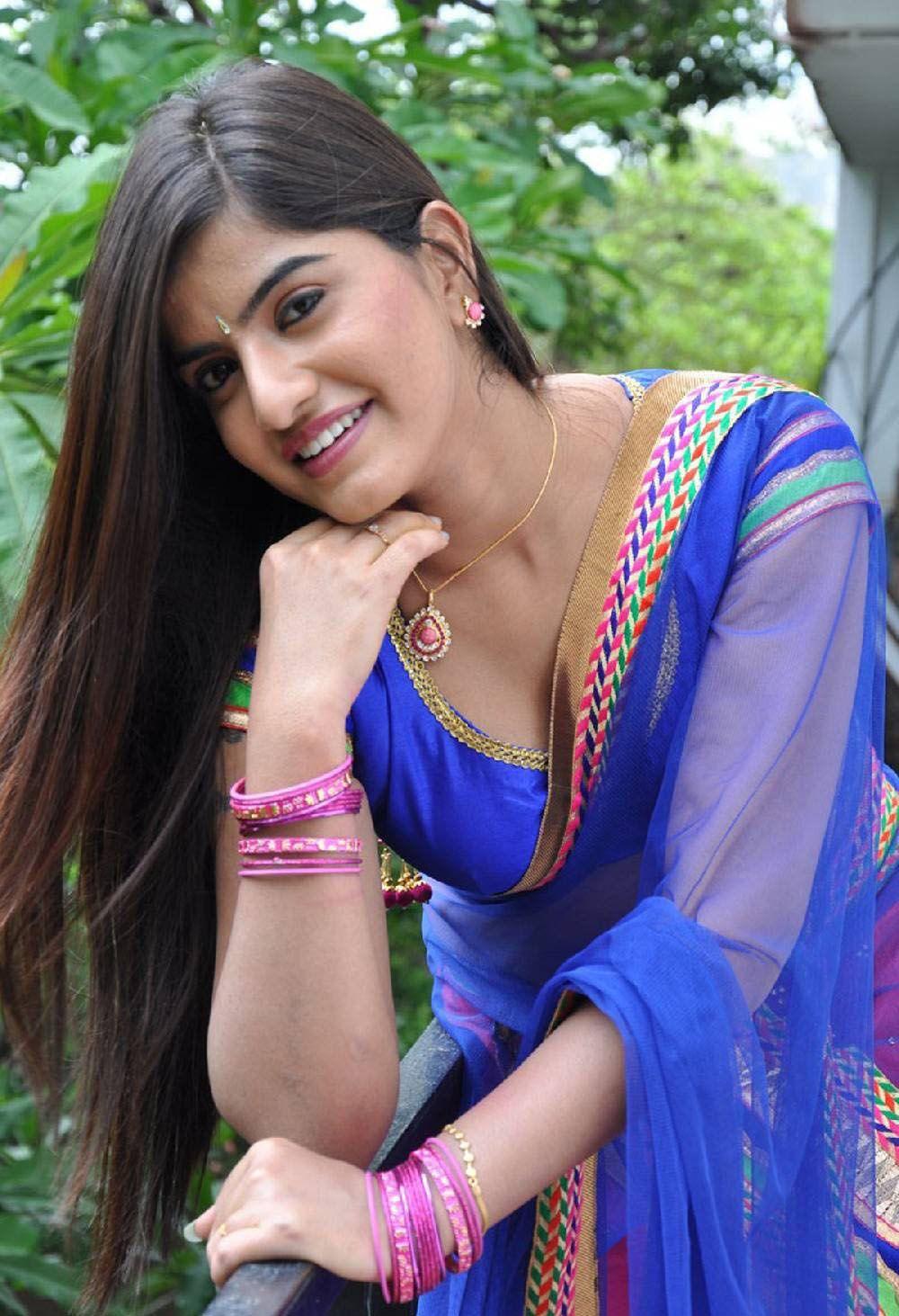 Keerthana Podwal Photos