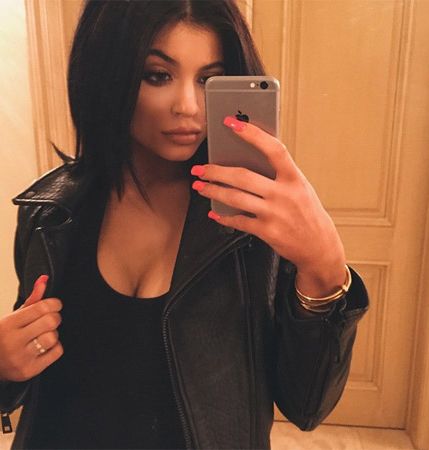 Kylie Jenner Hottest Selfie Pics