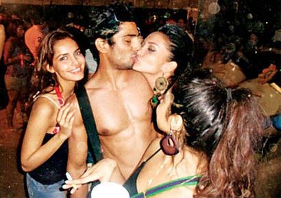 Leaked Shocking Photos of Bollywood