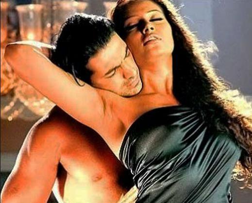 Leaked Surprising Hot Bollywood Celebs Photos