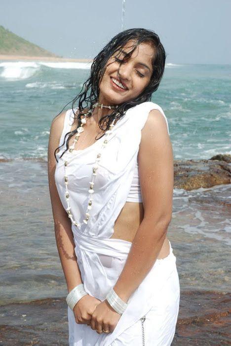 Madhavi Latha Sexy Photos