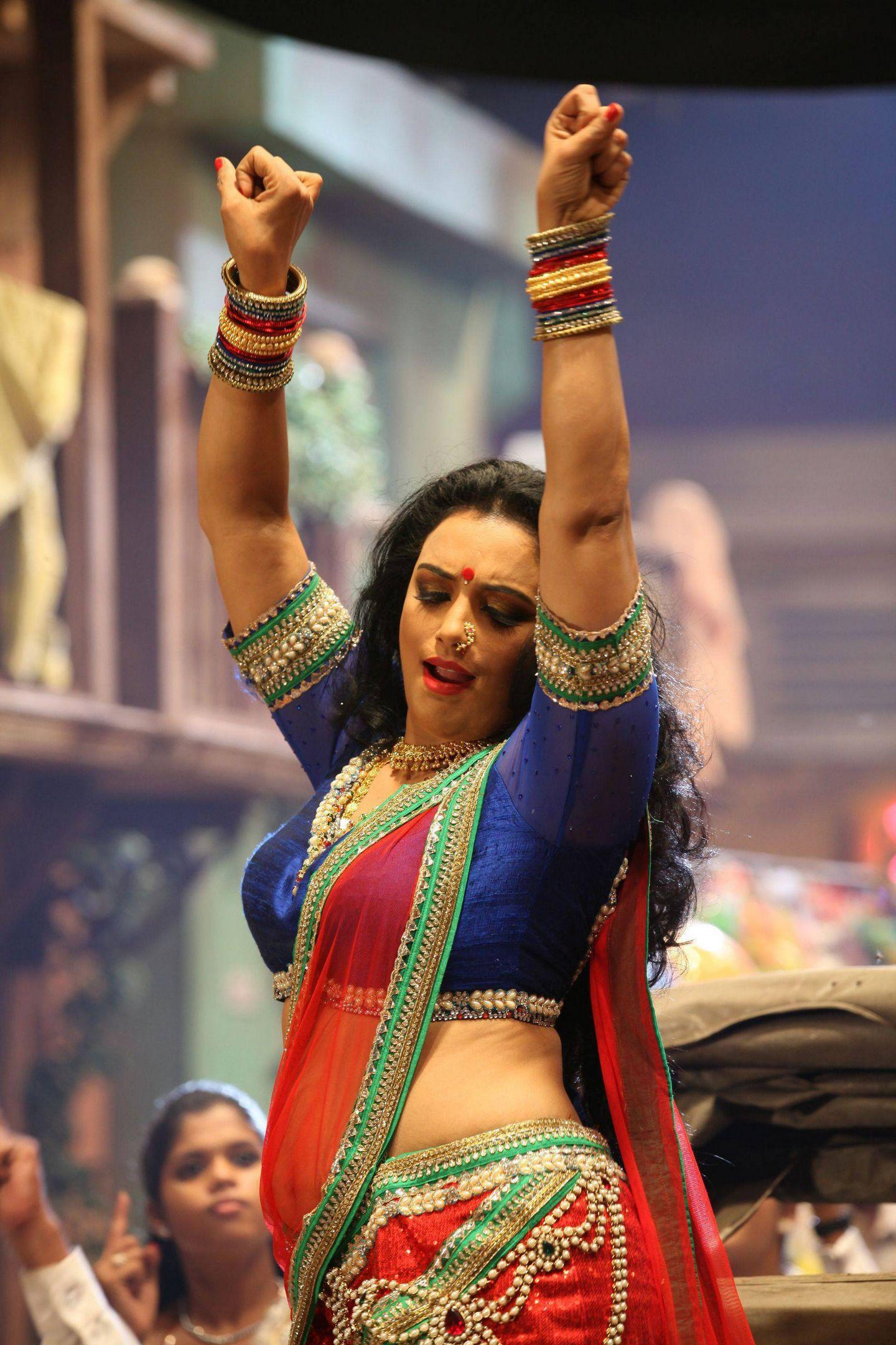 Malayalam Actress Swetha Menon Hot Pics Malayalam Actress Swetha Menon Hot Pics