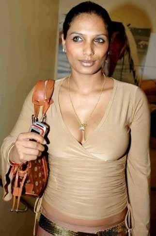 Mallu Actress Best Hot Stills