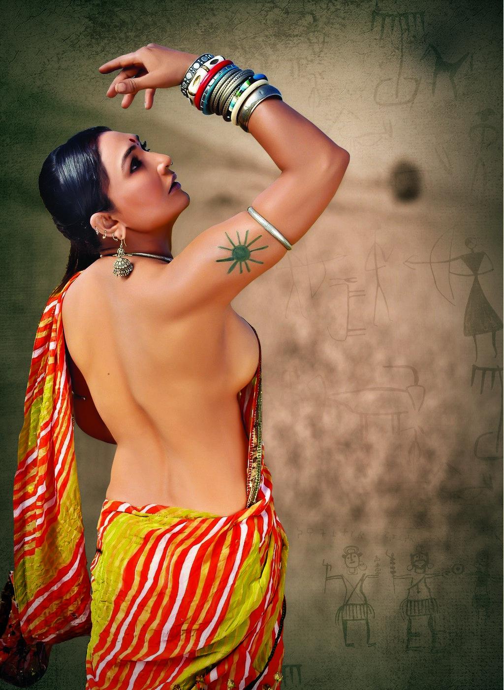 Ramya Sri Hot & Sexy Cleavage Stills