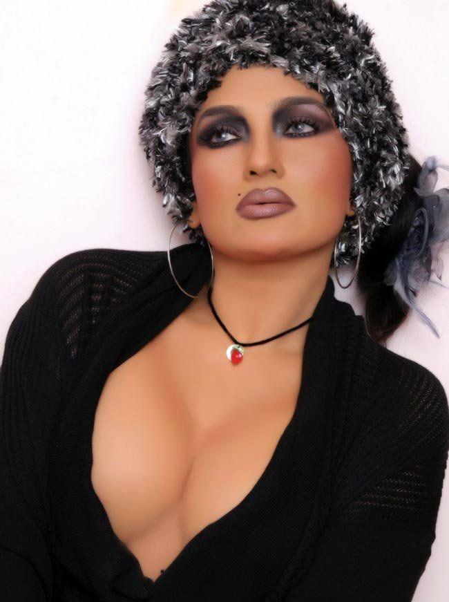 Ramya Sri Hot & Sexy Cleavage Stills