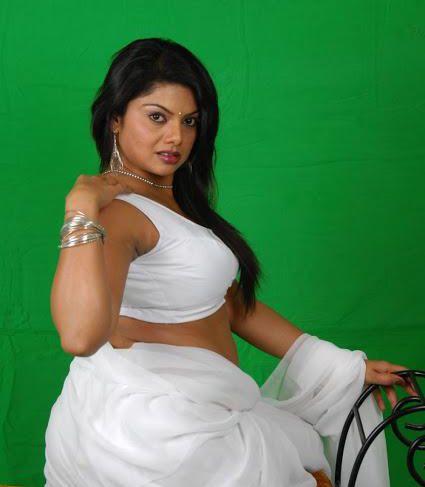 Mallu Actress Swathi Varma Hot Pics