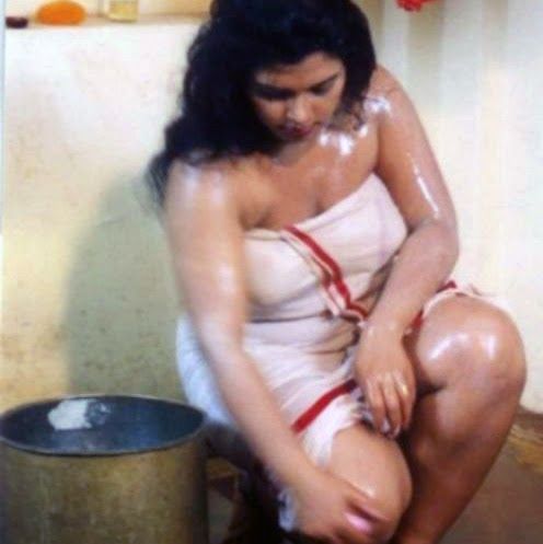 Mallu Hottest Actress Wet Pics