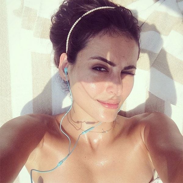 Mandana Karimi Hot & Sexy In Bikni Pics