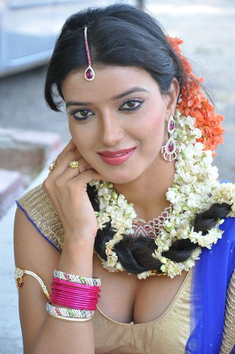 Manisha Singh Hot Photoshoot