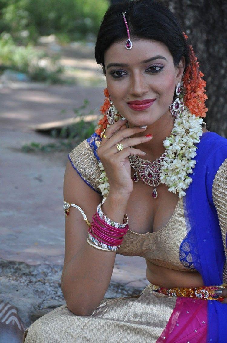 Manisha Singh Hot Photoshoot