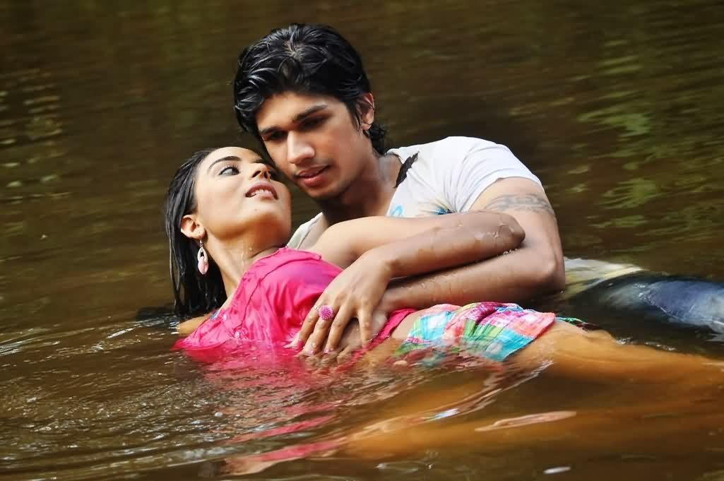 Marumugam Movie hot Pics
