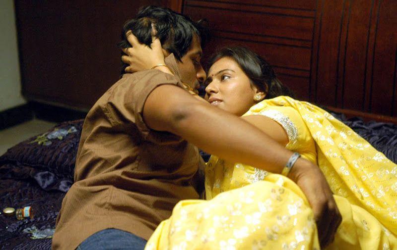 Mayanginen Thayanginen Movie Hot Stills